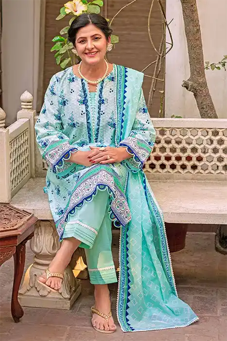 Gul Ahmed Mothers Lawn Collection 2023 CL-32127 A (C)