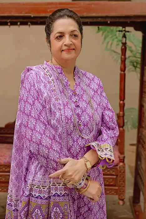 Gul Ahmed Mothers Lawn Collection 2023 CL-32130 A ( B)