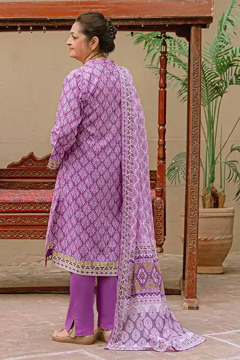 Gul Ahmed Mothers Lawn Collection 2023 CL-32130 ( A) (C)