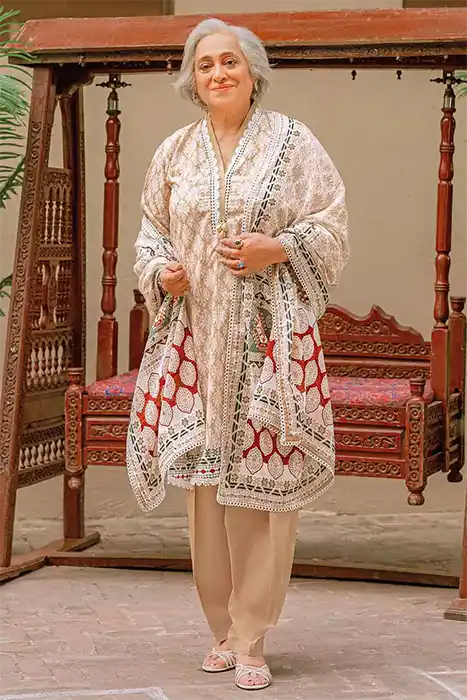 Gul Ahmed Mothers Lawn Collection 2023 CL-32130 B (B)