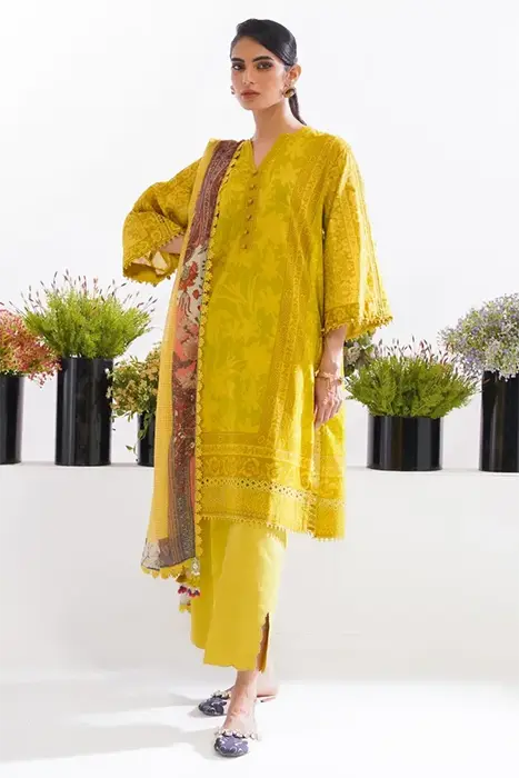 A beautiful Yellow pakistani suit by Sana Safinaz Mahay lawn