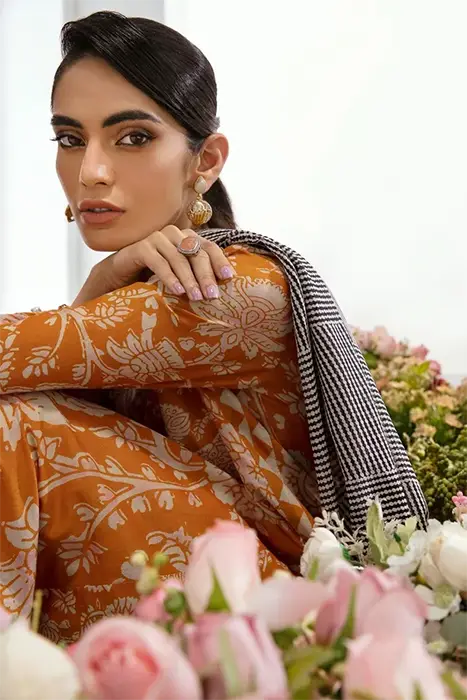 A printed beautiful suit by sana safinaz Mahay 2023