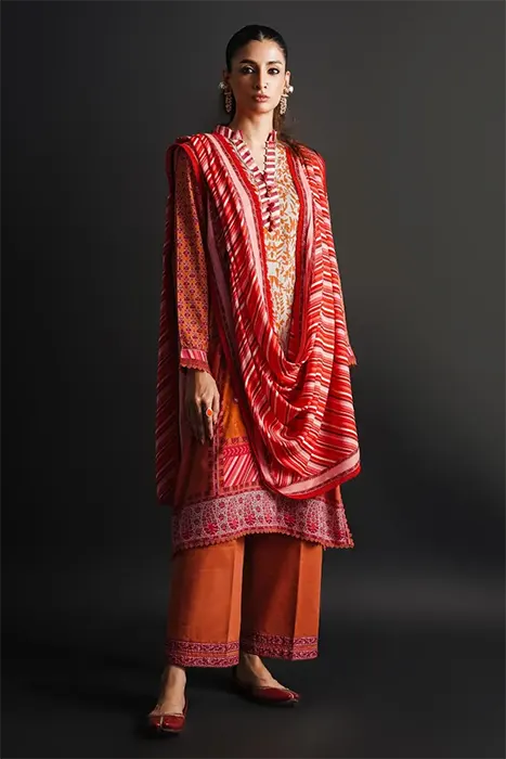 Sana Safinaz Mahay Winter 23 Pakistani Suits - 018A b