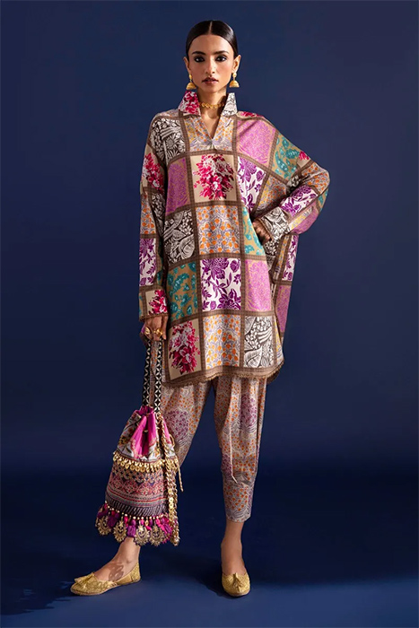 Sana Safinaz Mahay Winter 23 Pakistani Suits - 025A a