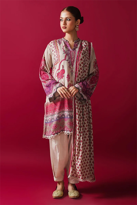 Sana Safinaz Mahay Winter 23 Pakistani Suits - 028A a