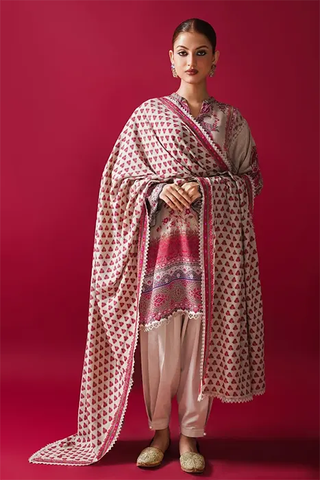 Sana Safinaz Mahay Winter 23 Pakistani Suits - 028A c