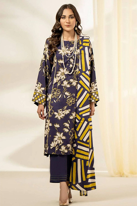 Selene by Guljee Pakistani Collcetion in Blue a