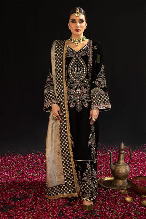 Nureh Maya Velvet Pakistani Collection - MORBAGH a