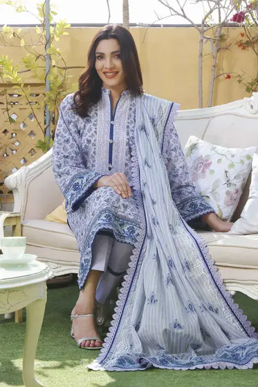 Pakistani lawn Suit